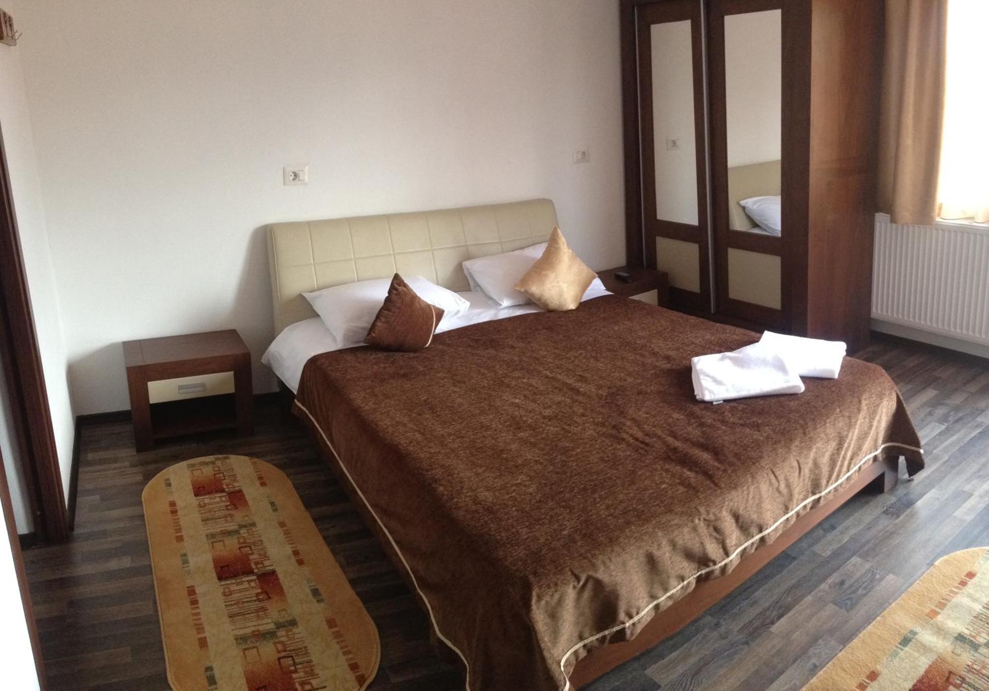 Pensiunea La Nise Sîmbăta de Sus Kamer foto