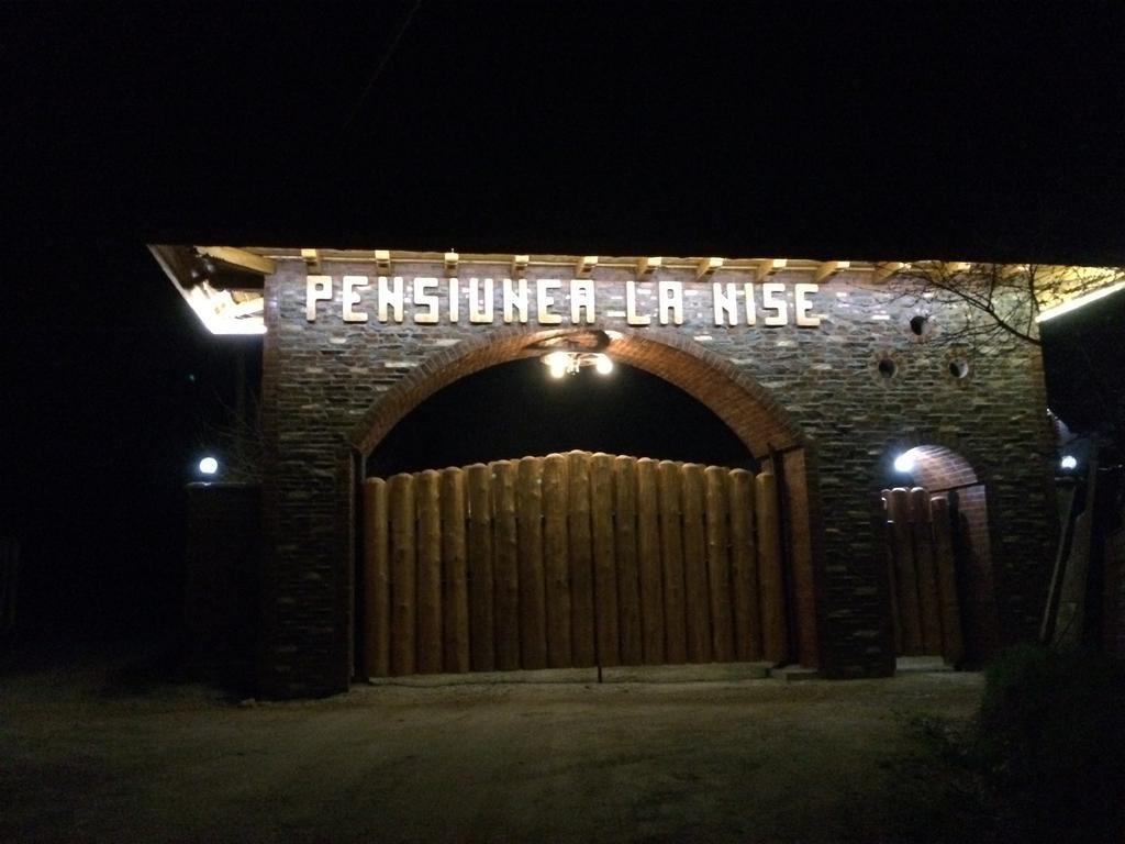 Pensiunea La Nise Sîmbăta de Sus Buitenkant foto